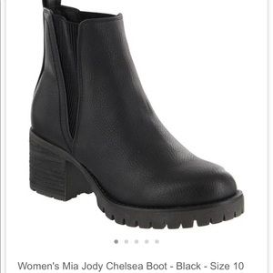 MIA Jody Chelsea Boots (Black)